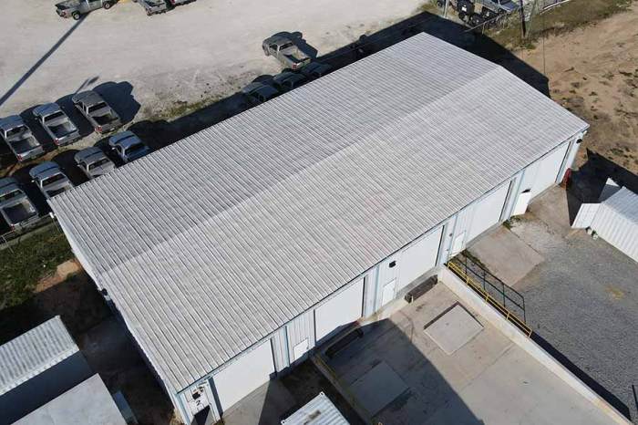 The 5 Most Common Types of Warehouse Roofing | American WeatherStar